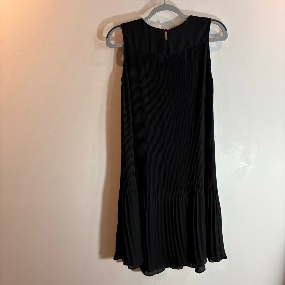MEIREA FASHION Sz M Micro Pleated Bodice Midi Pleats Ruffle Shift Flowy Dress - Picture 3 of 10